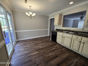 1868 Cambria Dr in Greenville, NC - Building Photo - Building Photo