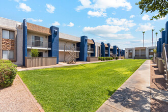 Sorrento Apartments in Mesa, AZ - Building Photo - Building Photo