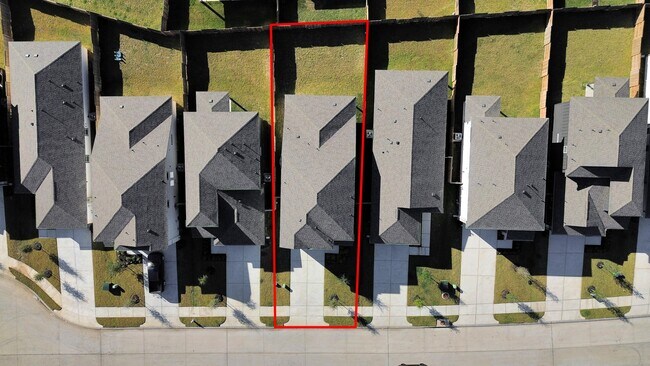 16690 Sterling Clf St in Conroe, TX - Building Photo - Building Photo