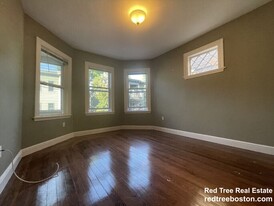 20 Marie Ave, Unit 2 in Cambridge, MA - Building Photo