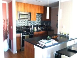 16 Miner St, Unit 6 in Boston, MA - Building Photo - Building Photo