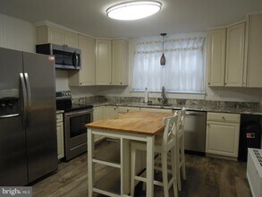 6 N Farquhar St in Union Bridge, MD - Building Photo - Building Photo