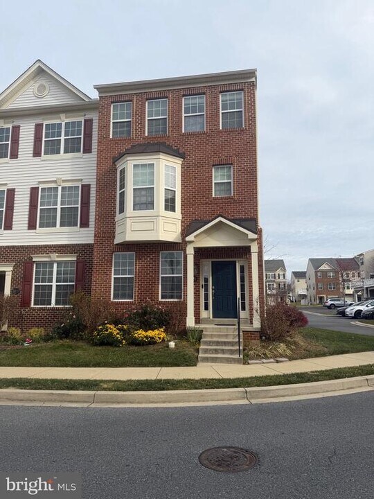 5028 Small Gains Wy in Frederick, MD - Building Photo