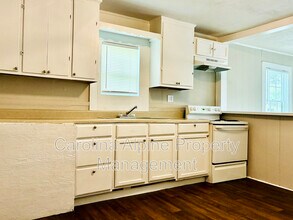 701 S Lorraine St in Dallas, NC - Building Photo - Building Photo