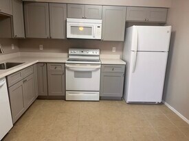 6213 E Greenway St in Mesa, AZ - Building Photo