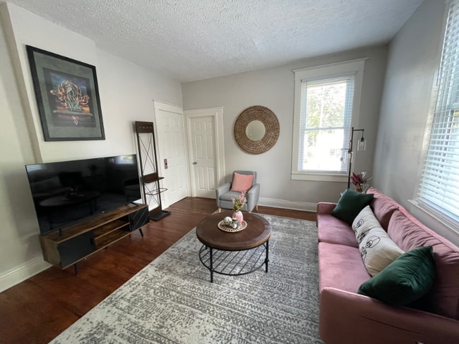 920 Ash St in Louisville, KY - Building Photo - Building Photo