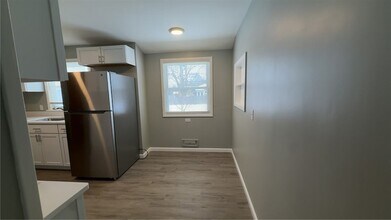 198 Skycrest Dr in Rochester, NY - Building Photo - Building Photo