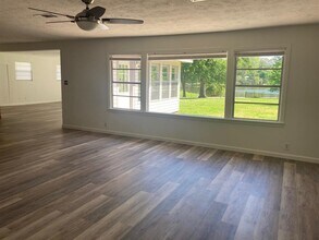17445 Pine Lake Rd in Montgomery, TX - Building Photo - Building Photo