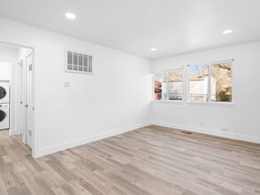 26 W Girard Ave in Salt Lake City, UT - Building Photo - Building Photo