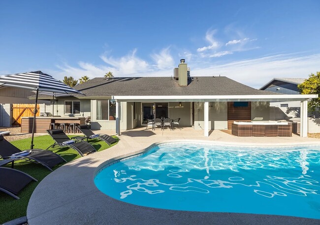 709 W Vaughn St in Tempe, AZ - Building Photo - Building Photo