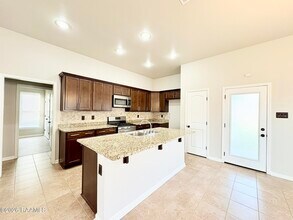 129 Gray Birch Lp in Youngsville, LA - Building Photo - Building Photo