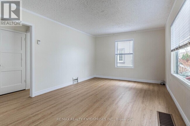 7 Tedder St in Toronto, ON - Building Photo - Building Photo