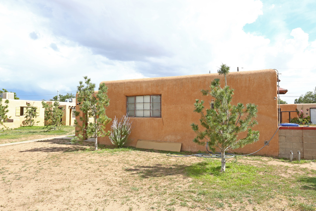 3516-3520 Ross Ave SE in Albuquerque, NM - Building Photo