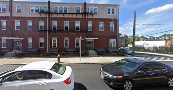 180 North Beacon St, Unit 3 Apartamentos