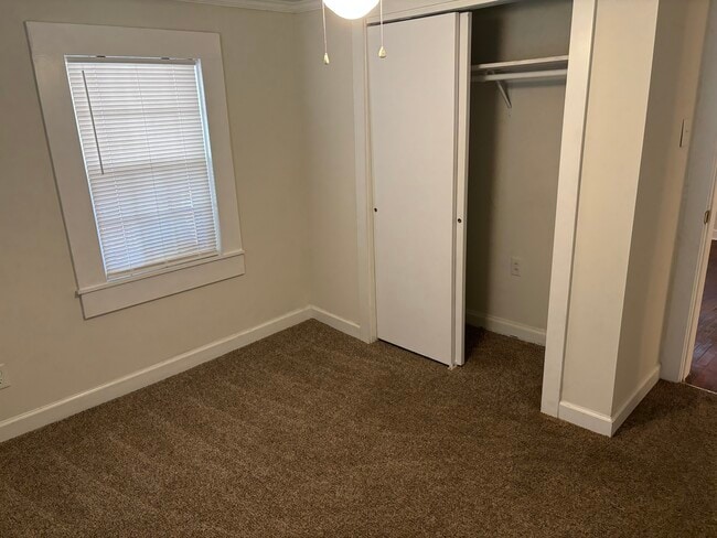 2004 Overlook Dr in Fayetteville, NC - Building Photo - Building Photo