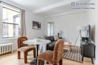 244 W 72nd St, Unit SI FL10-ID2208 in New York, NY - Foto de edificio - Building Photo