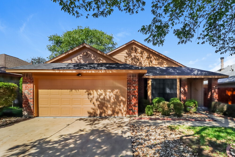 606 Clearwater Trail in Round Rock, TX - Building Photo