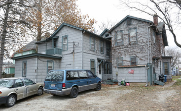 177 S Lincoln Ave in Aurora, IL - Building Photo - Building Photo