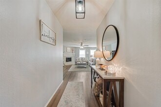 9805 Tanglebrush Dr in McKinney, TX - Foto de edificio - Building Photo