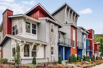 250 SE Orchard Dr in North Bend, WA - Building Photo - Building Photo