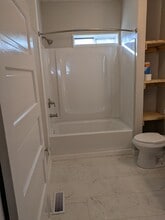 1403 Beechwood Ave in New Albany, IN - Building Photo - Building Photo