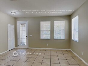 325 Vine Cliff St, Unit 4-214 in Ruskin, FL - Building Photo - Building Photo