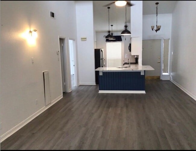 176 April Point Dr N in Montgomery, TX - Building Photo - Building Photo