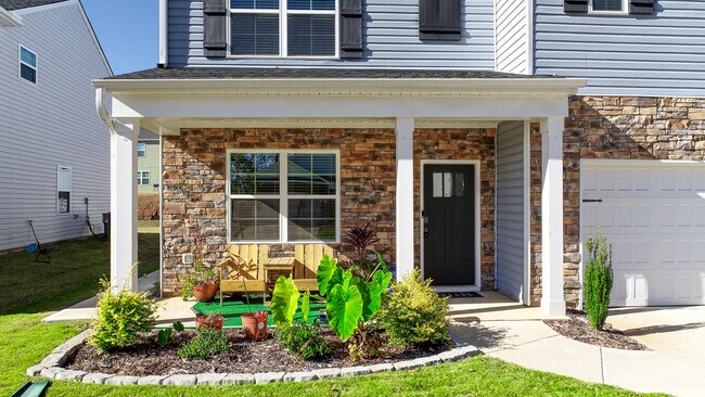 4716 Reedy Creek Farm Cir in Greensboro, NC - Building Photo - Building Photo