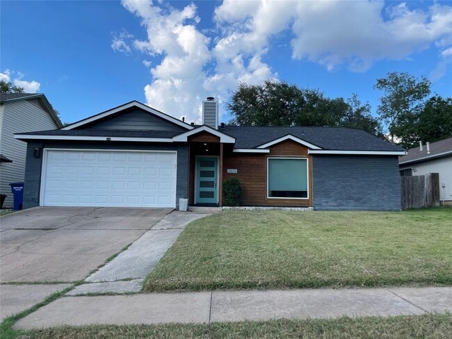 property at 2606 Aylesbury Ln