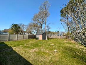 33 Maine Ave in West Yarmouth, MA - Building Photo - Building Photo