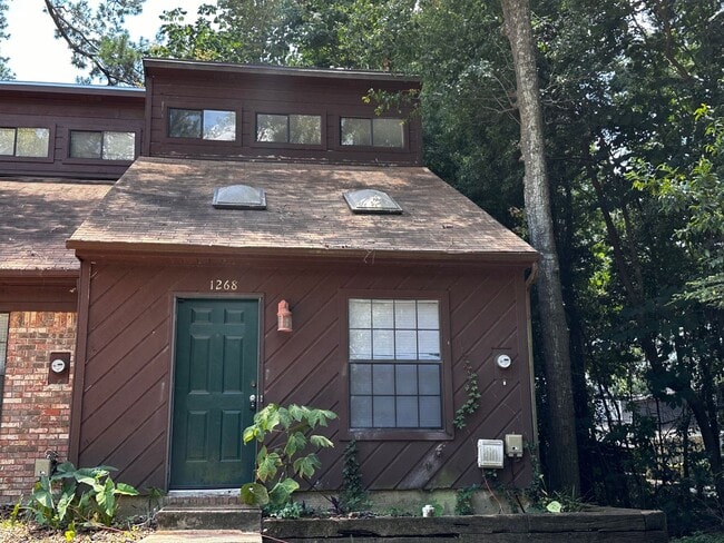 property at 1268 High Rd