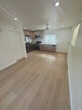 1839 Lowe St, Unit 3 in Los Angeles, CA - Building Photo - Building Photo