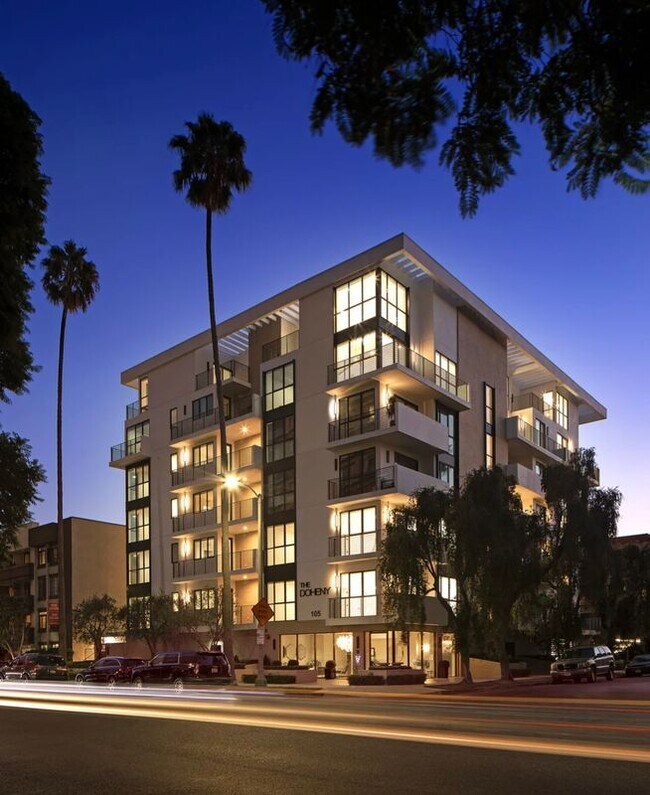 105 S Doheny Dr