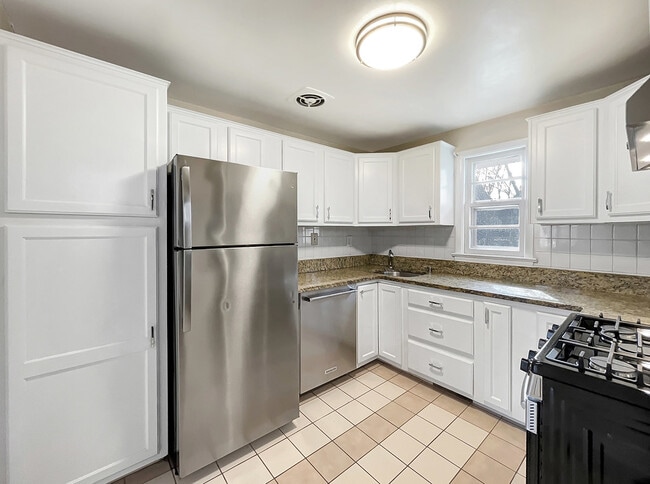 property at 1832 N Culpeper St