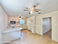 704 N 19th St photo'