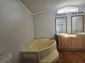 35340 Morgan Rd in Waller, TX - Building Photo - Building Photo