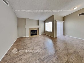 2087 Club Crest Way in Henderson, NV - Foto de edificio - Building Photo