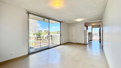 2712 Waiaka Rd in Honolulu, HI - Building Photo - Building Photo