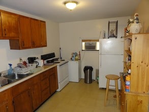 Full Occupied 4-unit Property in East Alton, IL - Building Photo - Interior Photo