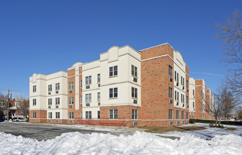 The Fountains Apartments in Brooklyn, NY - Building Photo - Building Photo