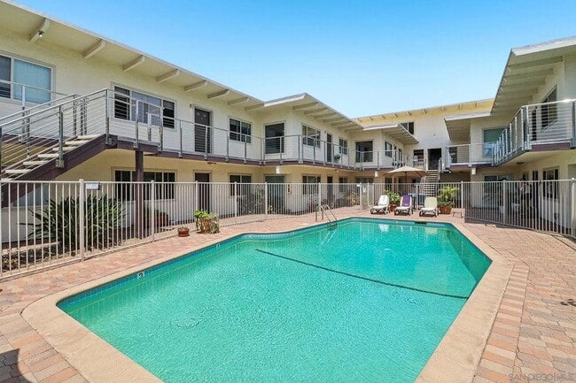 property at 519 Stratford Ct