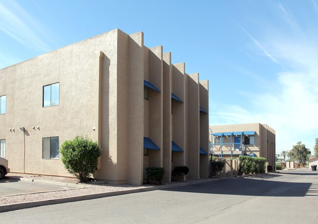 301 S Westfall Ave in Tempe, AZ - Building Photo - Building Photo