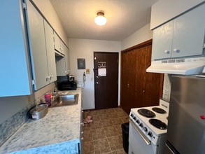 215 1/2 Main Ave S in Park Rapids, MN - Building Photo - Building Photo