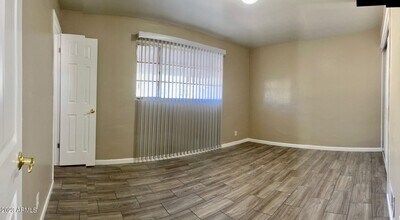 8638 North 8th St in Phoenix, AZ - Building Photo - Building Photo