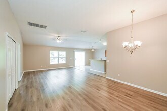 2533 Spring Pond Ln in Jacksonville, FL - Building Photo - Building Photo