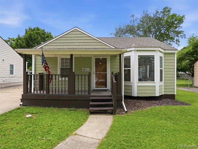 property at 1514 S Wilson Ave
