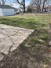 1707 S Estelle St in Wichita, KS - Foto de edificio - Building Photo