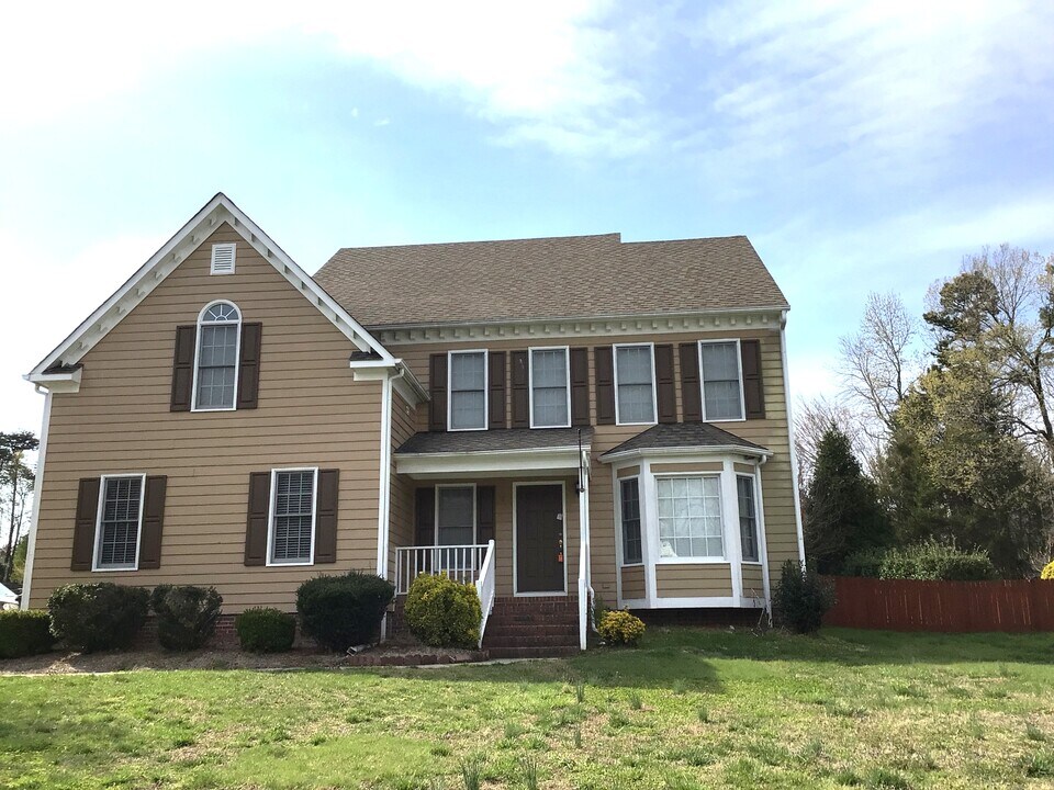 1 Rosebank Ct in Greensboro, NC - Building Photo