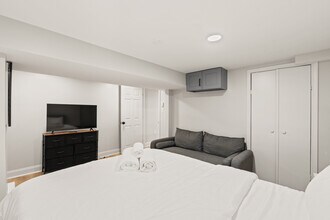 613 Harvard St NW in Washington, DC - Building Photo - Building Photo