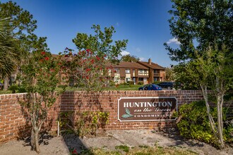 Huntington on the Green in Orlando, FL - Building Photo - Building Photo